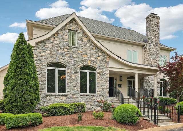 Property at 35 Erwin Ct, Nashville, TN 37205, 4 beds, 4.5 baths