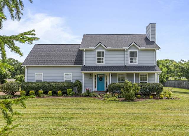 Property at 3137 Southall Rd, Franklin, TN 37064, 3 beds, 2.5 baths