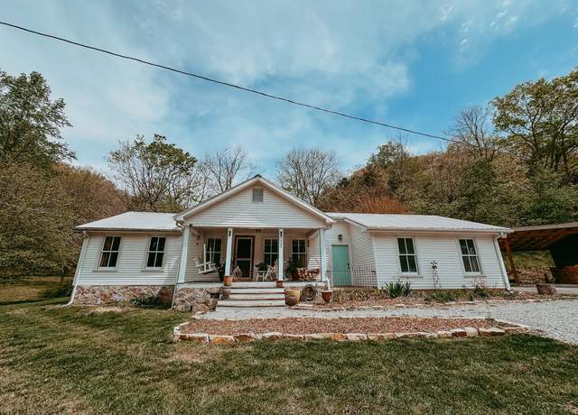 Property at 8448 Murfreesboro Hwy, Manchester, TN 37355, 2 beds, 2 baths