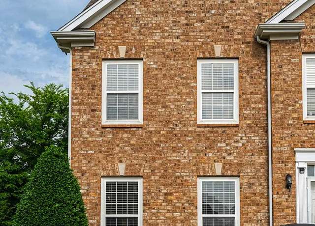 Property at 201 Dakota Dr, Spring Hill, TN 37174, 2 beds, 1.5 baths
