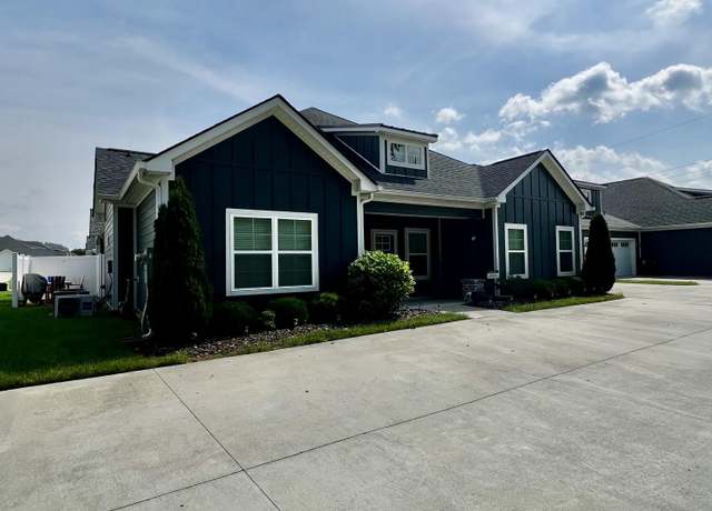 Property at 823 Wellstone Dr, Chattanooga, TN 37405, 3 beds, 3.5 baths