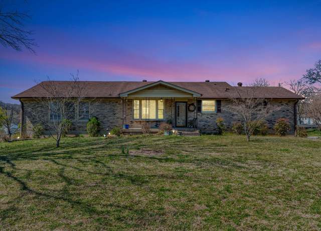 Property at 204 Appletree Rd, Goodlettsville, TN 37072, 6 beds, 3.5 baths