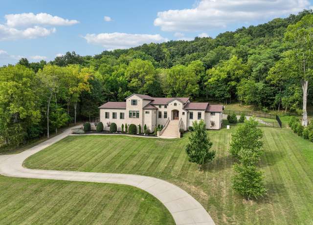 Property at 7433 Magnolia Valley Dr, Eagleville, TN 37060, 4 beds, 4.5 baths