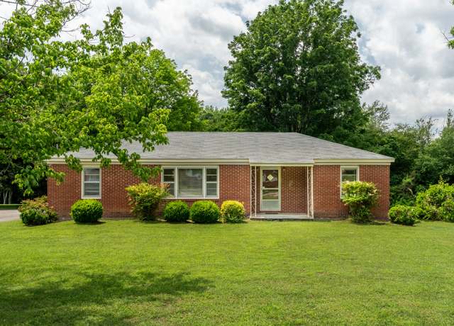 Property at 19 W Point Dr, Fayetteville, TN 37334, 3 beds, 1 bath