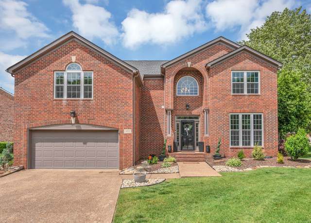 Property at 2204 Wimbledon Cir, Franklin, TN 37069, 4 beds, 2.5 baths