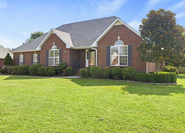 Property at 2638 English Hill Dr, Murfreesboro, TN 37130, 4 beds, 2 baths