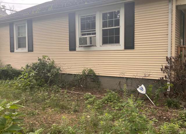 Property at 2405 10th Ave S, Nashville, TN 37204, 2 beds, 1 bath