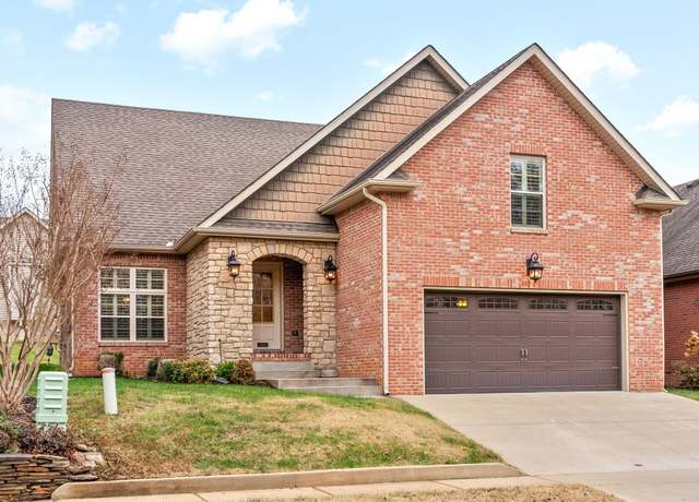 Property at 264 Turnberry Cir, Clarksville, TN 37043, 3 beds, 2.5 baths