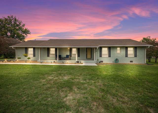 Property at 1520 Randy Dr, Cookeville, TN 38501, 3 beds, 3 baths