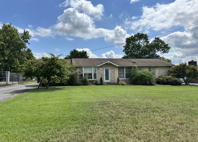 Property at 136 Oak Park Dr, Nashville, TN 37207, 3 beds, 1.5 baths