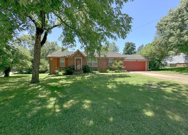 Property at 3225 Cedar Ridge Rd, Nashville, TN 37214, 3 beds, 2 baths