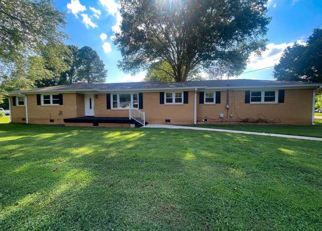 Property at 116 Elkins St, Winchester, TN 37398, 3 beds, 2 baths