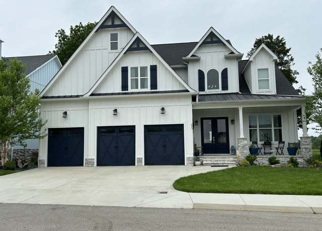 Property at 235 Hammock Dr, Winchester, TN 37398, 4 beds, 3.5 baths