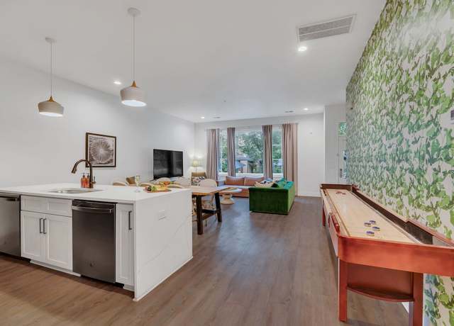 Property at 1320 5th Ave N #1, Nashville, TN 37208, 4 beds, 3 baths