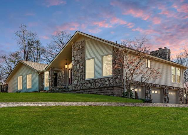 Property at 213 Peach Valley Rd, Gallatin, TN 37066, 4 beds, 3 baths