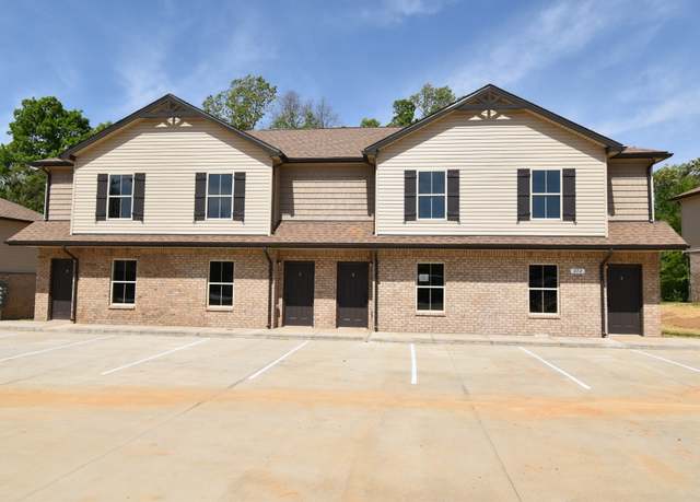 Property at 296 Smithson Ln, Clarksville, TN 37040, 8 beds, 8 baths