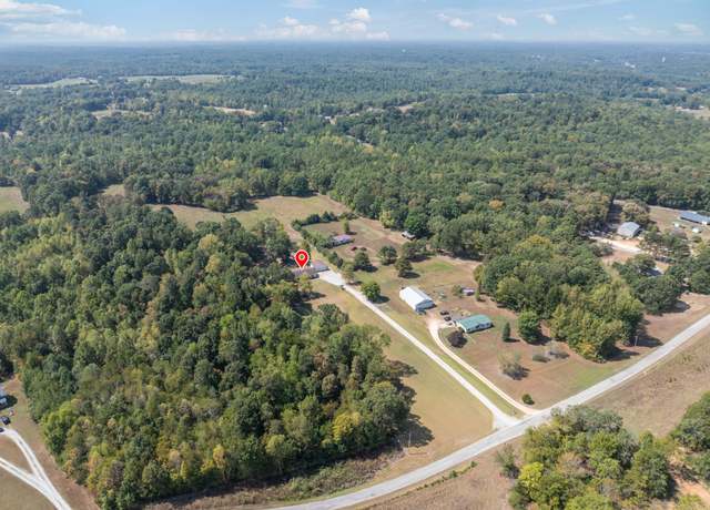 Property at 3379 Old Stage Rd, Decaturville, TN 38329, 3 beds, 2 baths