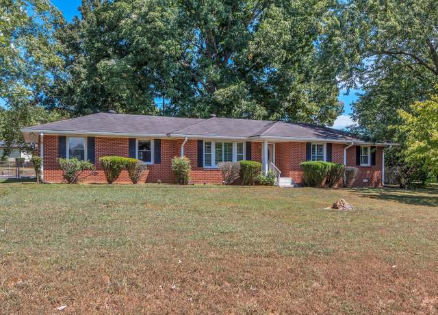 Property at 208 Apache Trl, Columbia, TN 38401, 3 beds, 1.5 baths