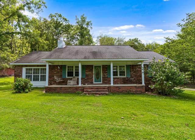 Property at 1769 Coxburg Rd N, Holladay, TN 38341, 4 beds, 2 baths