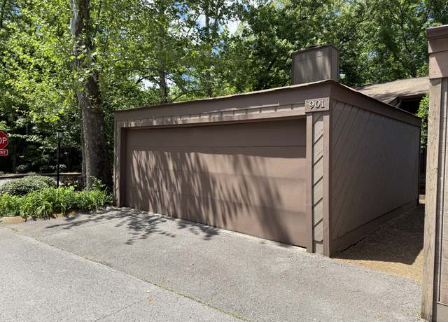 Property at 901 Holly Frst, Nashville, TN 37221, 2 beds, 1.5 baths
