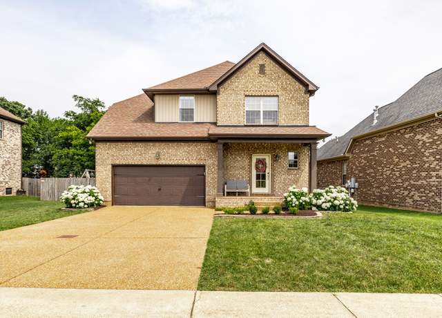 Property at 108 Jameson Pl, Hendersonville, TN 37075, 4 beds, 2.5 baths
