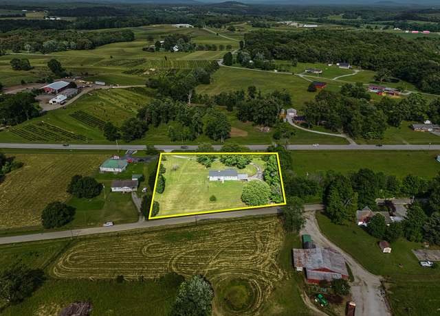 Property at 268 Mike Muncey Rd, Mcminnville, TN 37110, 3 beds, 2 baths