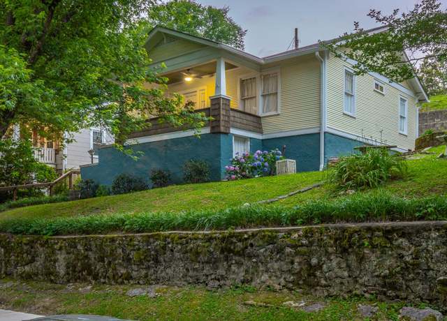 Property at 1110 Englewood Ave, Chattanooga, TN 37405, 2 beds, 2 baths