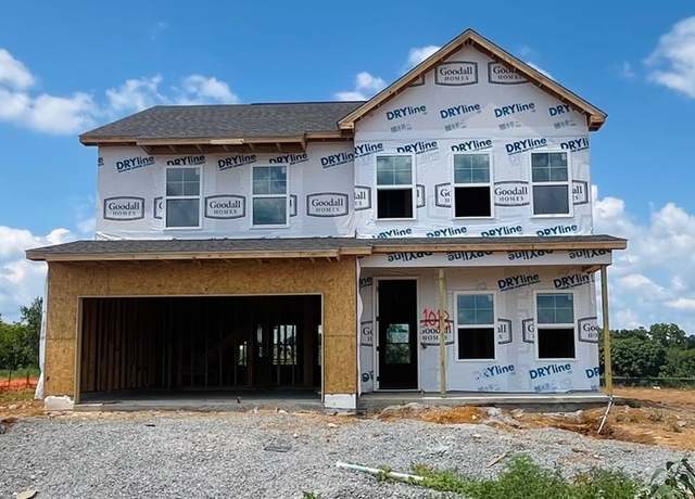 Property at 2008 Bennett Creek Dr, Columbia, TN 38401, 4 beds, 3 baths