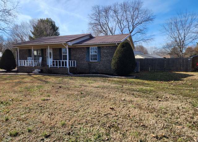 Property at 1102 Carey Cir, Lawrenceburg, TN 38464, 3 beds, 1 bath