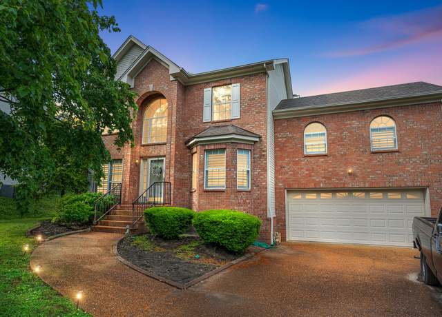 Property at 102 Braxton Park Ct, Goodlettsville, TN 37072, 3 beds, 2.5 baths