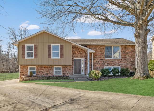 Property at 110 Maple Way S, Hendersonville, TN 37075, 3 beds, 2.5 baths