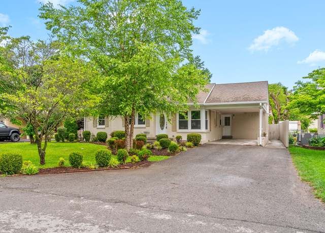 Property at 2505 Buckner Dr, Hopkinsville, KY 42240, 3 beds, 2 baths