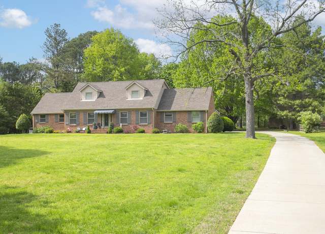 Property at 8344 Highway 100, Nashville, TN 37221, 4 beds, 2.5 baths
