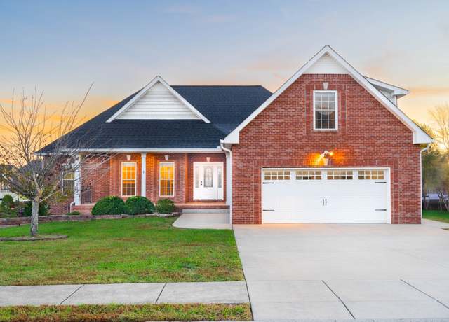 Property at 1541 Edgewater Ln, Clarksville, TN 37043, 4 beds, 3 baths