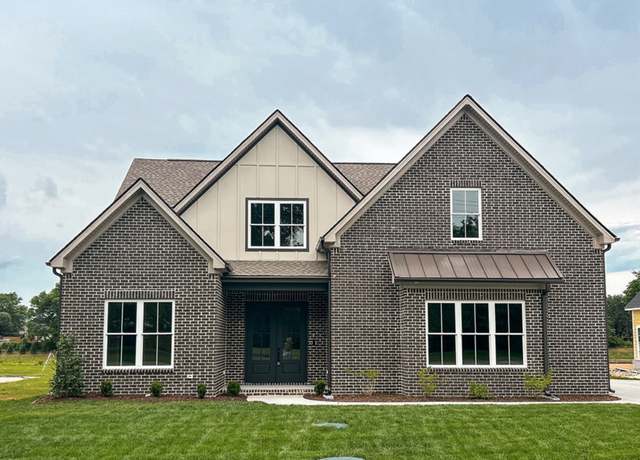 Property at 512 Gresham Ln, Murfreesboro, TN 37129, 5 beds, 3 baths