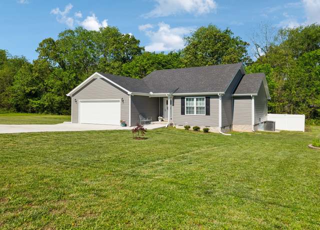 Property at 5233 Old Manchester Hwy, Tullahoma, TN 37388, 3 beds, 2 baths