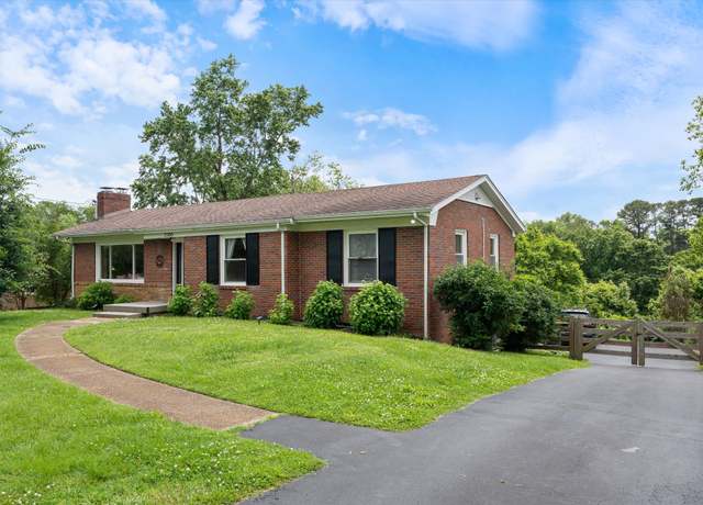 Property at 2305 Selma Ave, Nashville, TN 37214, 3 beds, 2.5 baths