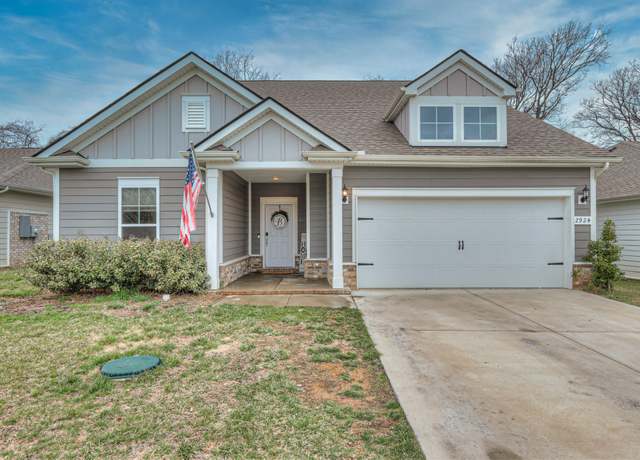 Property at 2924 Eckersley Dr, Murfreesboro, TN 37128, 3 beds, 3 baths