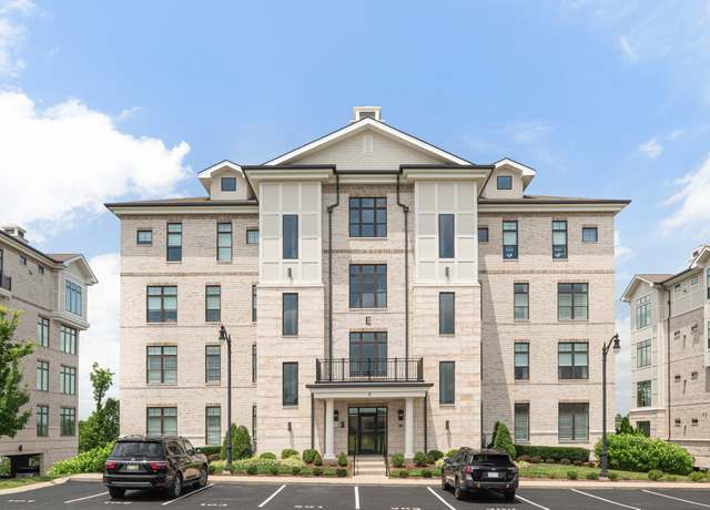 Property at 1024 Club View Dr Unit E102, Gallatin, TN 37066, 2 beds, 2 baths