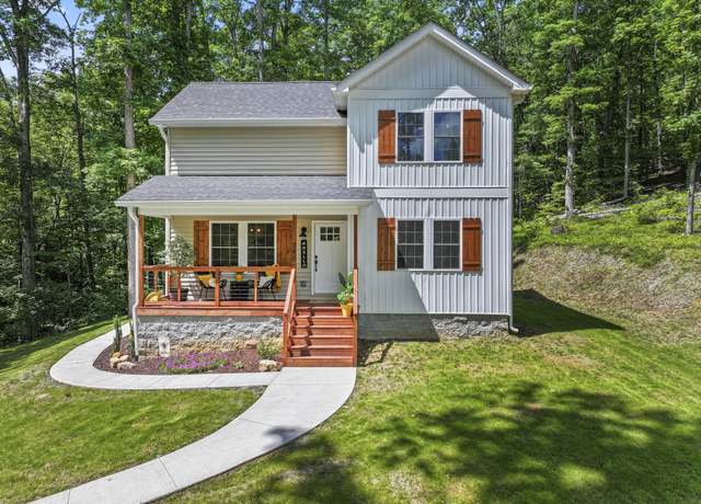 Property at 790 Puckett Hollow Rd, Centerville, TN 37033, 2 beds, 1.5 baths