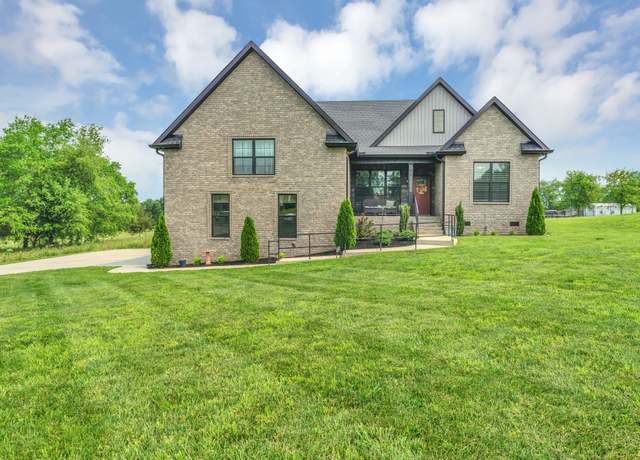 Property at 1006 Twilight Dr, Castalian Springs, TN 37031, 3 beds, 2 baths