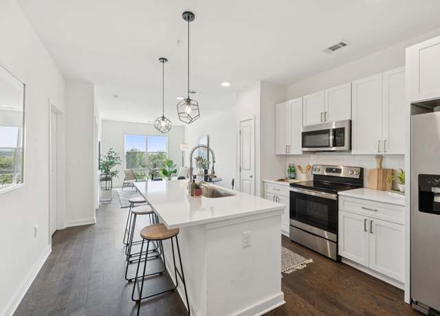 Property at 1677 54th Ave N #403, Nashville, TN 37209, 1 bed, 1 bath