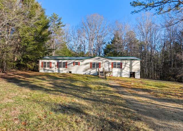 Property at 145 Hemlock Dr, Jamestown, TN 38556, 4 beds, 3 baths