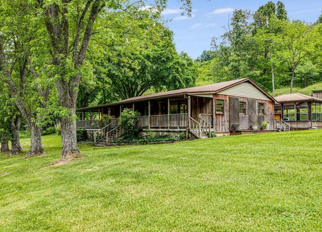 Property at 4060 Auburntown Rd, Woodbury, TN 37190, 3 beds, 2 baths
