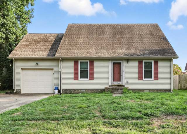 Property at 2812 Pam Dr, Clarksville, TN 37043, 3 beds, 2 baths