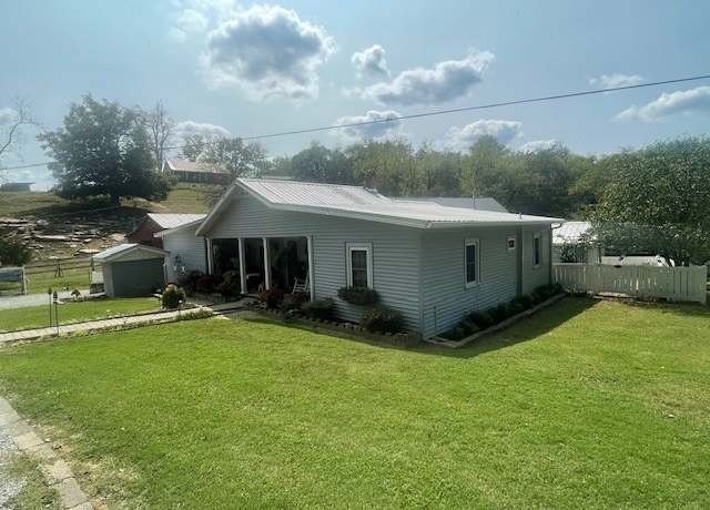 Property at 458 Ward Hollow Rd, Shelbyville, TN 37160, 2 beds, 1 bath