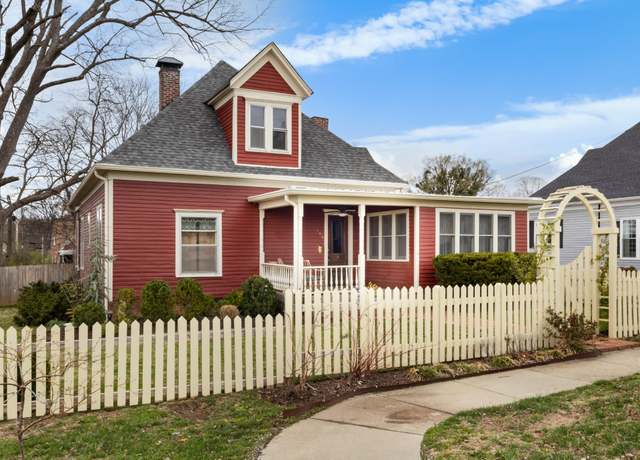 Property at 106 High St, Portland, TN 37148, 3 beds, 2 baths