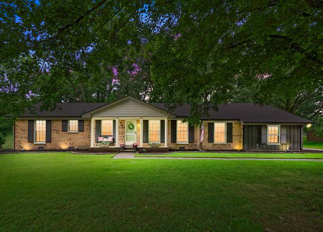Property at 650 Pollard Rd, Clarksville, TN 37042, 3 beds, 2 baths