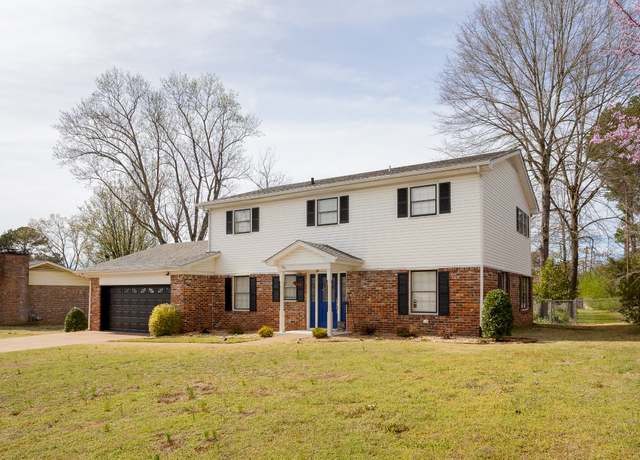 Property at 569 Hazelwood Dr, Florence, AL 35633, 5 beds, 2.5 baths
