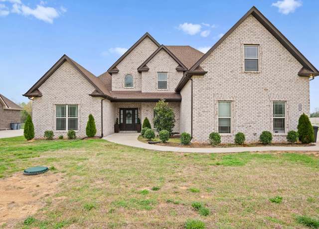 Property at 802 Walnut Grove Rd, Christiana, TN 37037, 4 beds, 3 baths